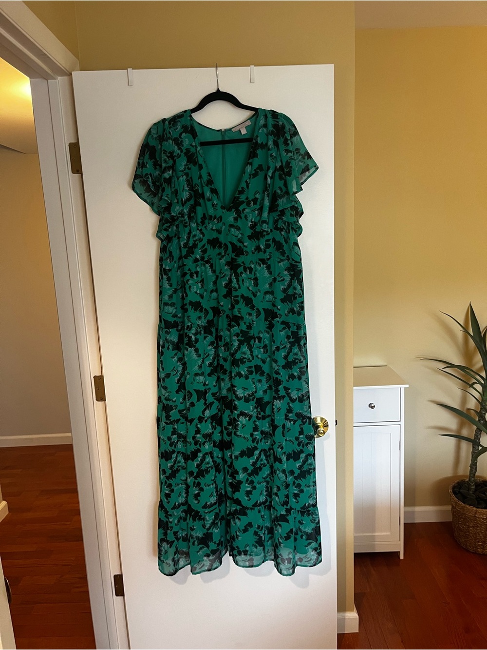 Chelsea28 Green Floral Maxi Dress with Black Print